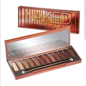 Urban Decay Naked Heat Eyeshadow Palette